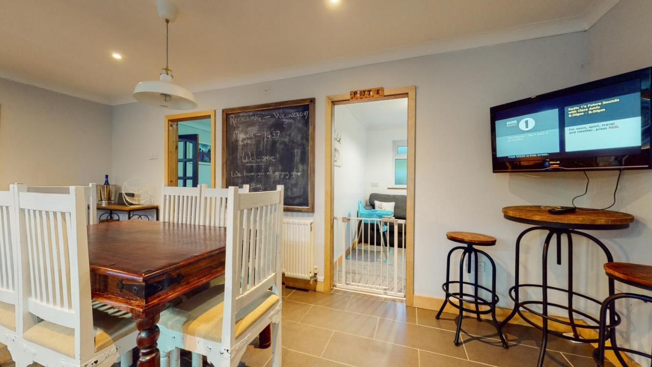 Jaw-Dropping Beach House In Anglesey Benllech Extérieur photo