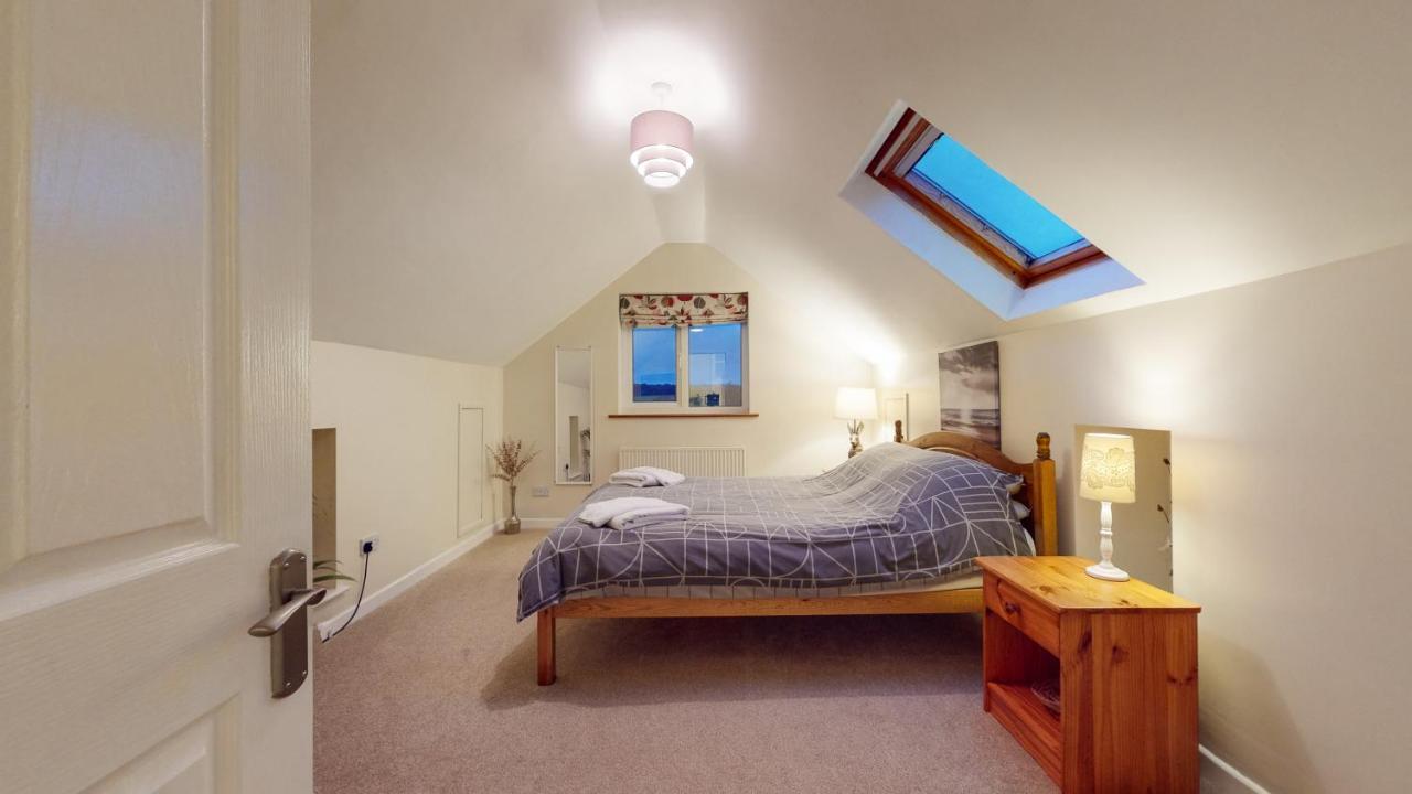 Jaw-Dropping Beach House In Anglesey Benllech Extérieur photo